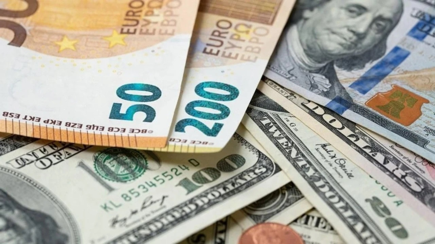 Դոլարն ու եվրոն էժանացել են