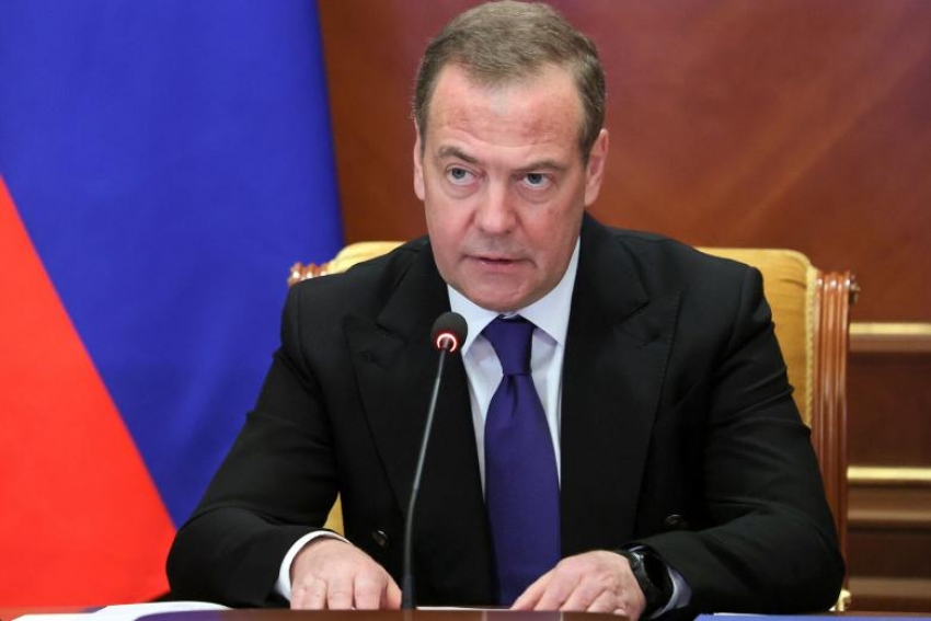«Ռուսական անօդաչու թռչող սարքերի» շուրջ խուճապը կարող է առաջանալ տարբեր պատճառներով. գլխավորն այն է, որ եվրոպացիներն անմիջականորեն զգան պшտերազմի վտանգը. Մեդվեդև