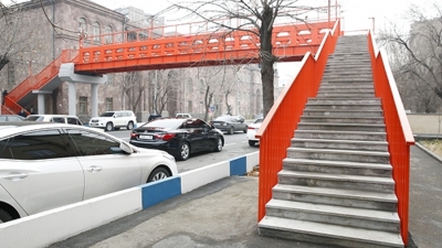 Տղամարդը վերգետնյա անցումում փորձել է հափշտակել 69-ամյա կնոջ պայուսակը. կինը վնասվածք է ստացել