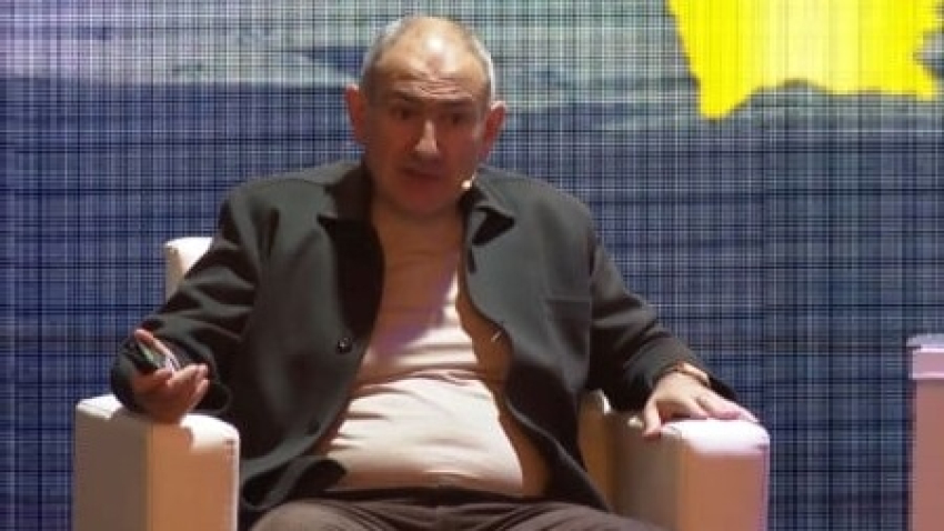 «Որ ընտանիքս պաշտպանեմ». Նիկոլ Փաշինյանը նշել է պատճառը, թե ինչու ինքն ու Աննա Հակոբյանը չեն ամուսնացել (վիդեո)