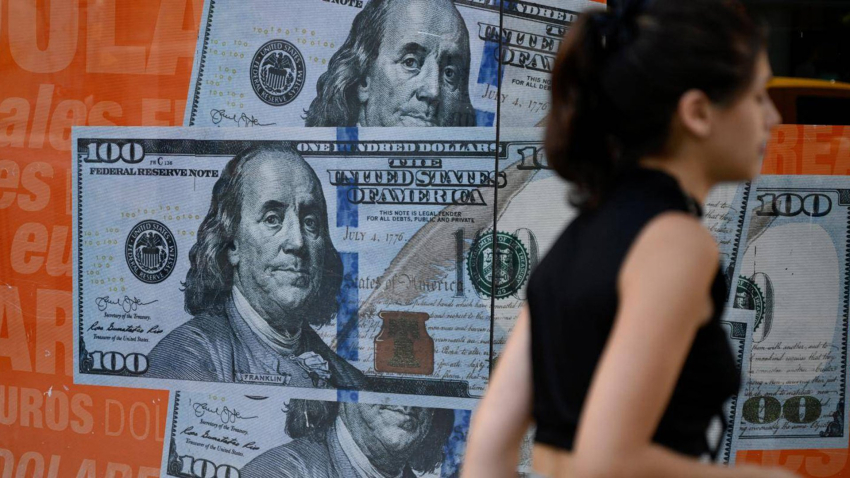 Դոլարն էժանացել է, ռուբլին՝ արժևորվել. փոխարժեքներն այսօր