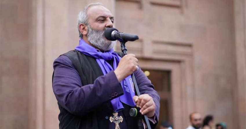 «Ժողովուրդ» . Բագրատ Սրբազանը փողոցային պայքար կսկսի