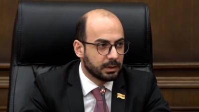 ՔՊ–ական Արթուր Հովհաննիսյանը դատապարտել է Արշակ Սրբազանին վերագրվող սկանդալային տեսանյութերի տարածումը