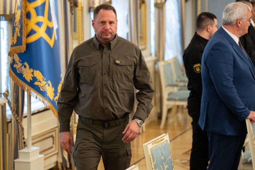 Ուկրաինայի հակակոռուպցիոն գործակալությունների ներկայացուցիչները խուզարկություններ են անցկացնում Զելենսկու գրասենյակի ղեկավարի տանը