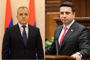 Պահանջում ենք Ալեն Սիմոնյանից՝ ներողություն խնդրել և մեկնաբանել, թե ով և ում էր զանգում Արցախից ու խնդրում բացել սահմանը. Շահրամանյան