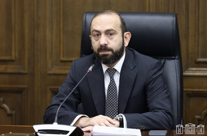 Բաքուն կողմ էր երկաթուղու երկայնքով ռուսական զորքերի տեղակայմանը, բայց մենք դեմ էինք դրան. Արարատ Միրզոյան