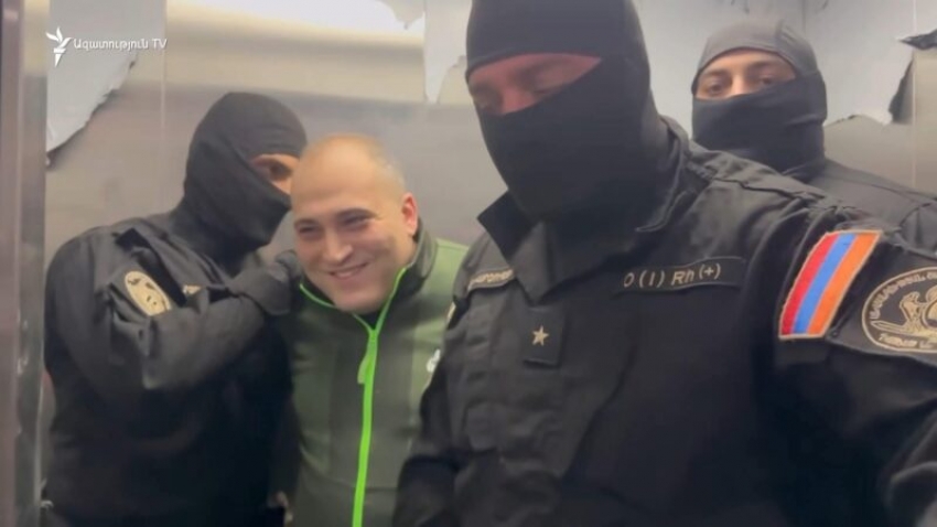 Նարեկ Սամսոնյանի կալանքի քննությունը տեղի կունենա Մասիվի դատարանում՝ Մասիս Մելքոնյանի նախագահությամբ