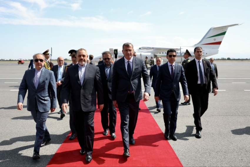 Հայաստան է ժամանել Իրանի պաշտպանության և ԶՈւ-երի աջակցման նախարարը