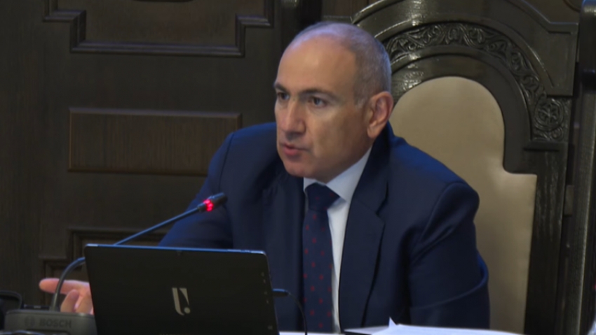 ՀՀ-ում 2 ուսուցիչ կա՝ ամեն ամիս ստանում են ավելի քան 700,000 դրամ. Փաշինյան