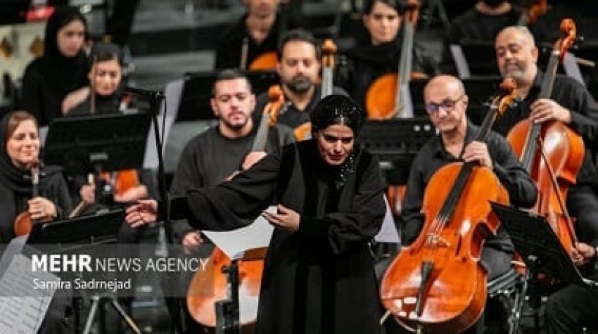 Իրանում առաջին անգամ կնոջ ղեկավարած նվագախումբը կատարել է Արամ Խաչատրյանի «Սուսերով պարը»