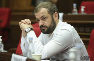 Հայաստանում հարկերը և տուրքերը նվազել են. Էկոնոմիկայի նախարար