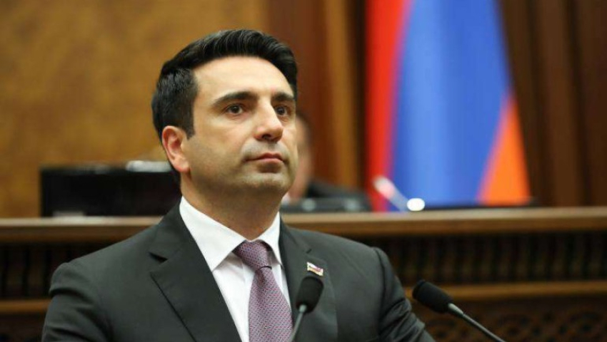 Ուղղակի այս հարիֆին տանում են մատաղ անելու. Ալեն Սիմոնյան