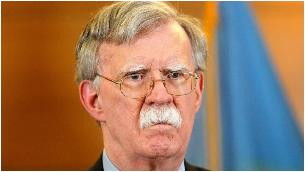 Թրամփի նախկին օգնական Ջոն Բոլթոնի խուզшրկության ժամանակ ՀԴԲ-ն գաղտնի փաստաթղթեր է հայտնաբերել