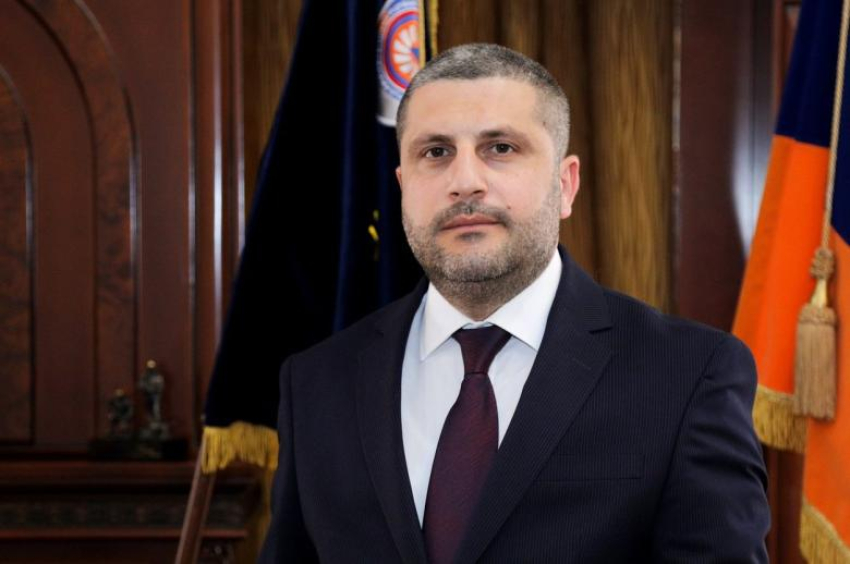 «Ժողովուրդ». Փոխքաղաքապետ Փամբուխչյանի մեքենայի «առեղծվածը» եւ ունեցվածքը