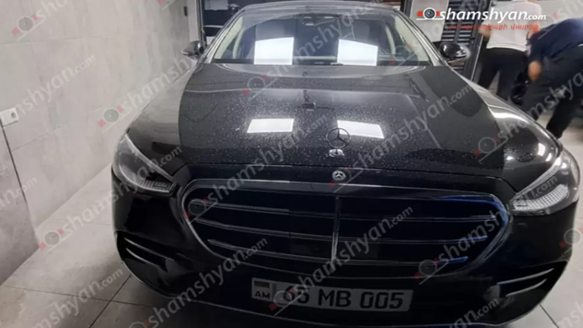 «Mercedes»-ում հայտնաբերվել է տղամարդու մшրմին, ձեռքին էլ ատրճшնակ