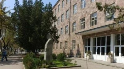 Երևանի համար 131 հիմնական դպրոցի 4-րդ հարկում հրդեհ է բռնկվել. Աշակերտները տարհանվել են