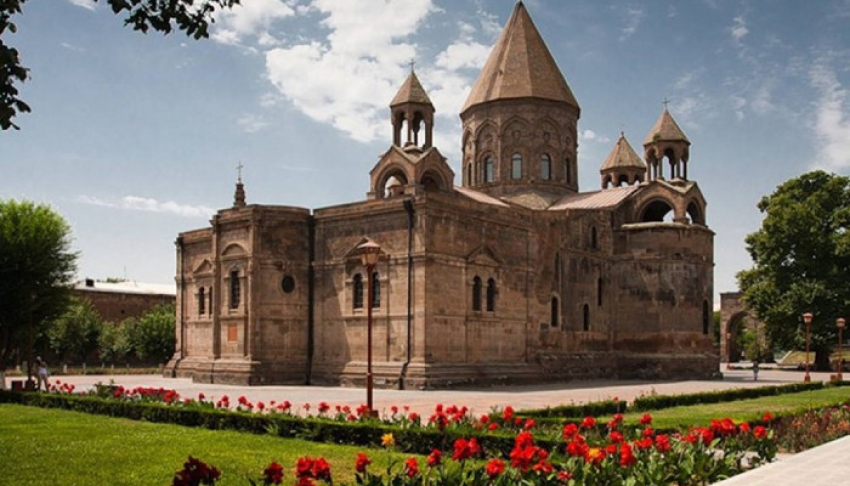 Սուրբ Էջմիածինն ամուր է. Բրազիլիայի թեմի առաջնորդ