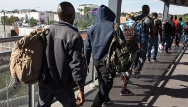 Անչափահաս միգրանտներին 2500 դոլար են առաջարկում՝ ԱՄՆ-ն լքելու համար