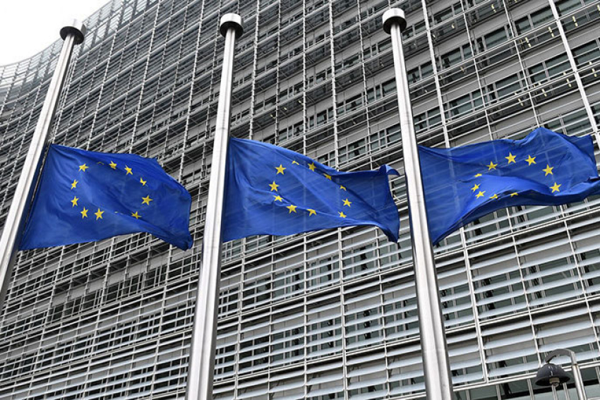 Եվրահանձնաժողովն առաջարկում է պատժամիջոցներ կիրառել «Հյուսիսային հոսք» գազատարների դեմ և ռուսական նավթի գնի առաստաղը իջեցնել մինչև 45 դոլարի