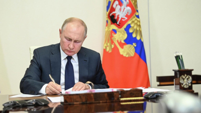Պուտինը ստորագրել է հավելվածի միջոցով միգրանտների գրանցման փորձարկման մասին օրենքը
