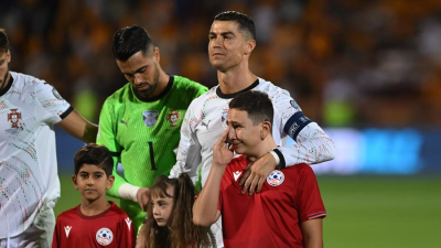 Երեկ ես ձեռք բերեցի նոր ընկեր. Ռոնալդուն տեսանյութ է հրապարակել հայ պատանու հետ