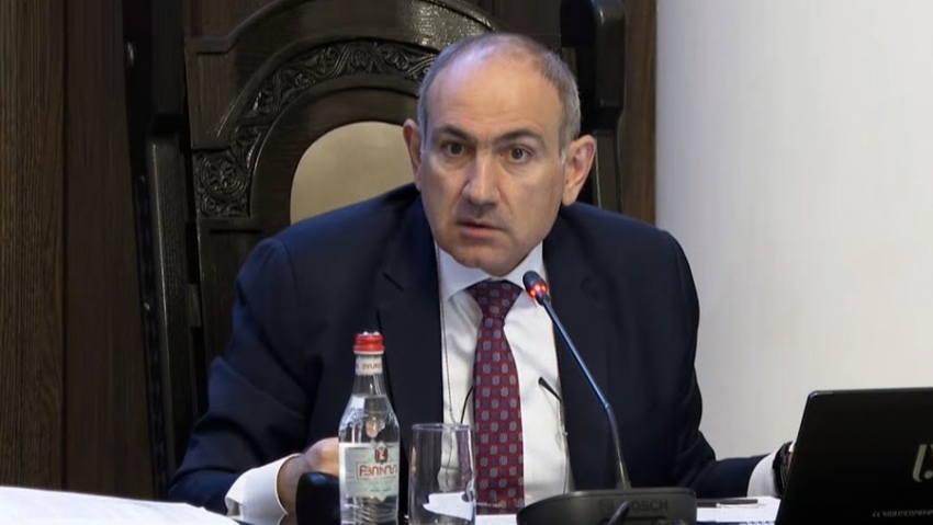 Մարդը հունվարի 3-ին շատ կերել, խմել ա, հավելվածն էլ քաշել ա, ի՞նչ անի. Փաշինյանը՝ Ավանեսյանին