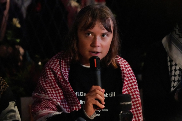 Գրետա Թունբերգը պնդում է, որ իսրայելական բանտում կտտшնքների է ենթարկվել