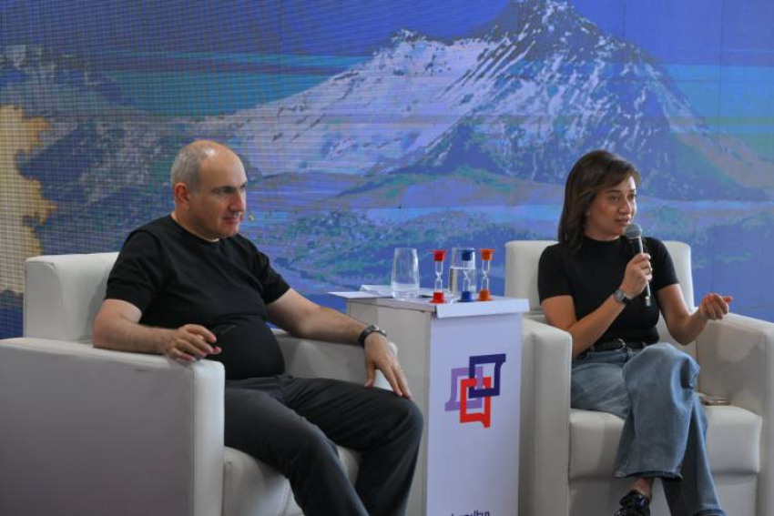 «ԱԱԾ-ն ինձ ամեն օր զեկուցում է». ինչպես է Փաշինյանը հոգևորականների կյանքի մասին տվյալներ ստացել. Տեսանյութ