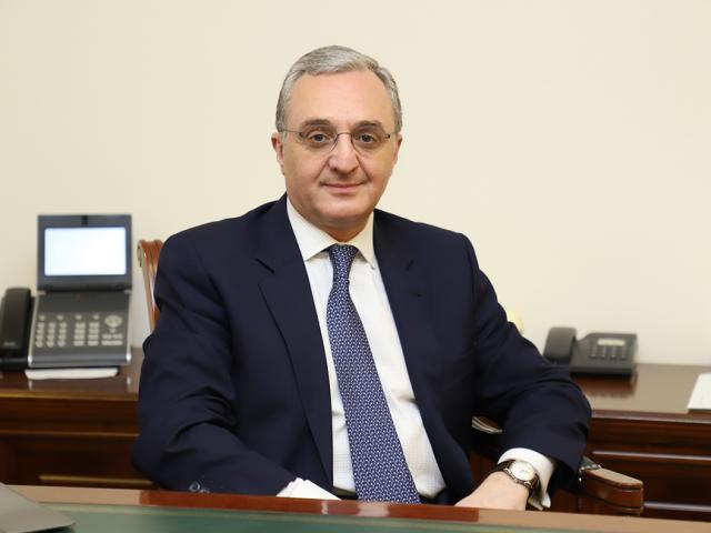 Զոհրաբ Մնացականյան