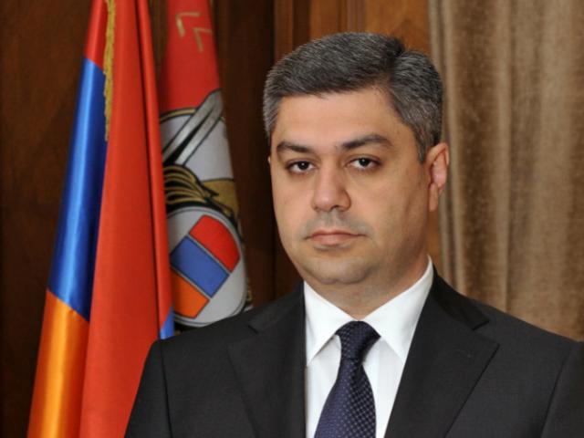 Արթուր Վանեցյան