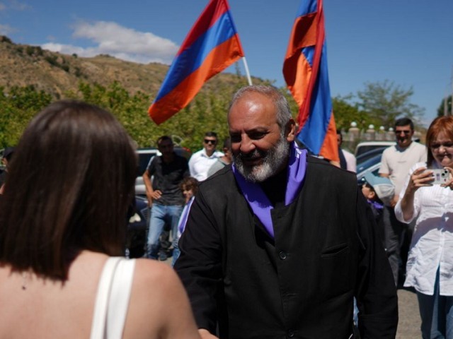 բագրատ սրբազա