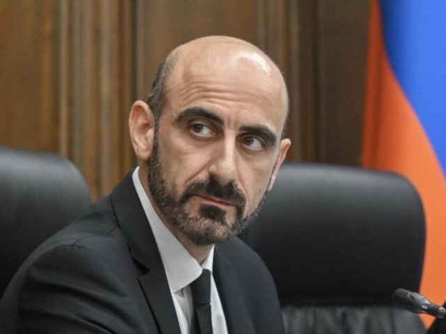 նարեկ