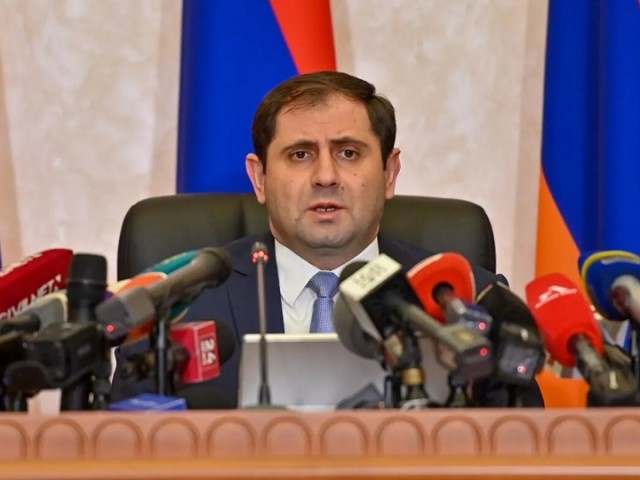 սուրեն պապիկյան