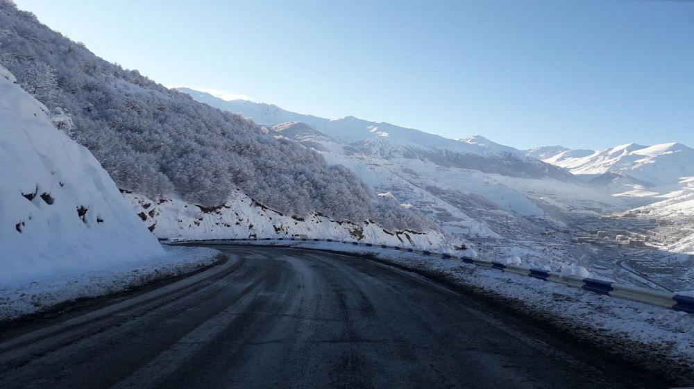 ճանապարհ մերկասառույց ձյուն