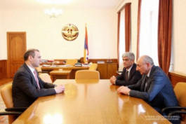 բակո սահակյան