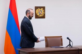 արարատ Միրզոյան