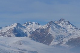 արագած