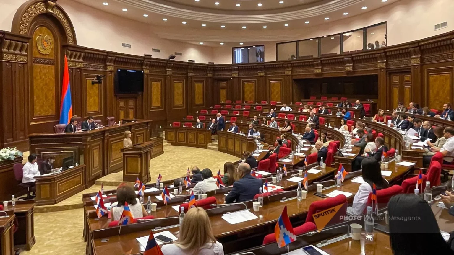Թող տվայտվեն մինչեւ առաջին-երկու նիստը. Ինչ «սյուրպրիզ են» պատրաստել ՔՊ-ականները. «Իրավունք»