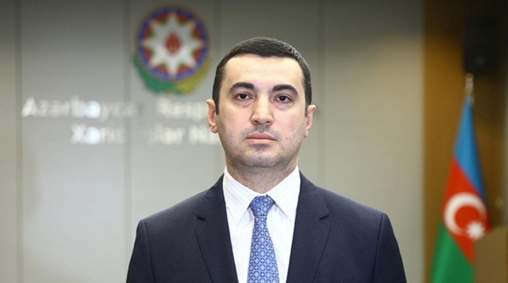 Հայաստանի կողմից Ղարաբաղը որպես իր տարածք չճանաչելու հետ կապելու փորձերը անհիմն են. Հաջիզադեն՝ Զախարովային