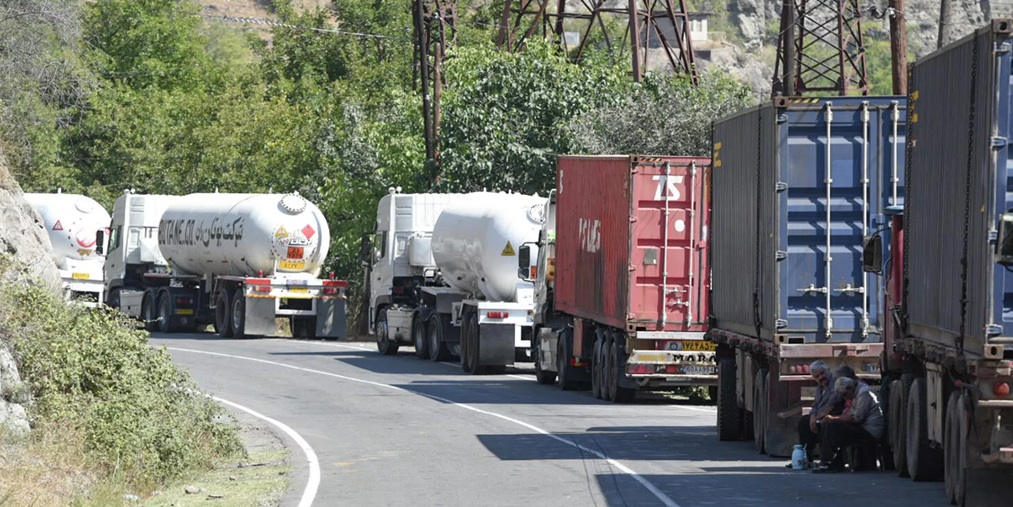Իրանով դժվար է, բայց սպառողը պահանջում է. ի՞նչ երթուղիներ են գտել հայկական փոխադրողները