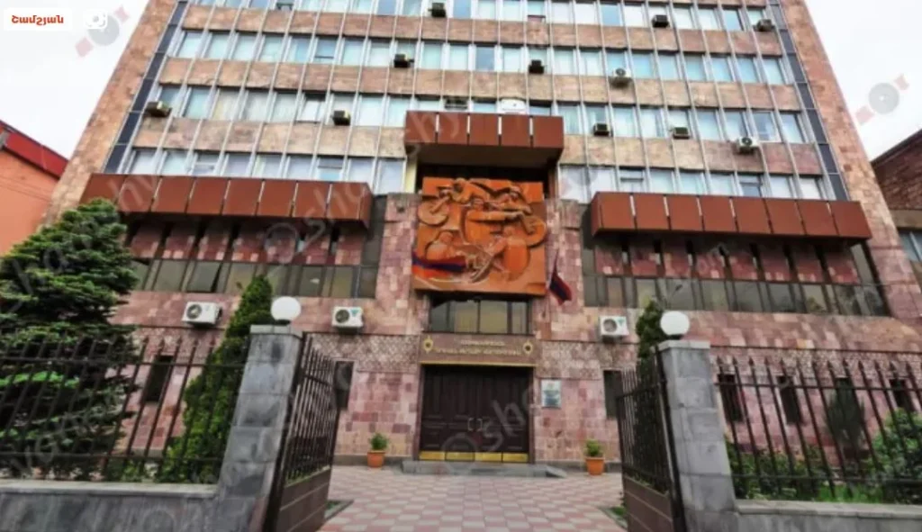 Երևանում կողոպտել են «Իդրամի» ինկասացիայի ավտոմեքենան՝ տանելով 34 պարկ փողի կապոց