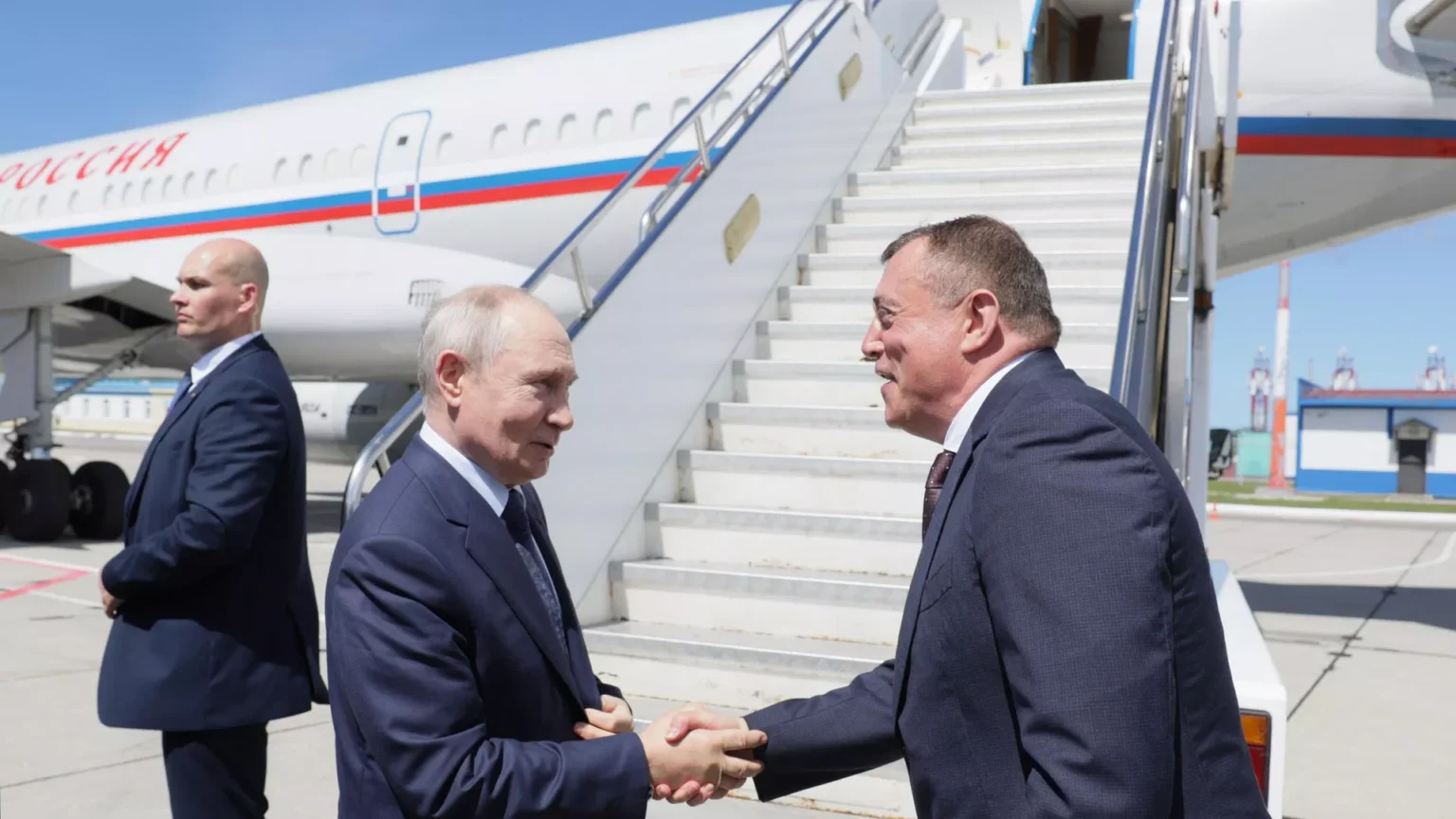 Պուտինի՝ Կուրիլյան կղզիներ այցերը չեն քննարկվում. ՌԴ դեսպանը՝ Ճապոնիայի ԱԳ նախարարին