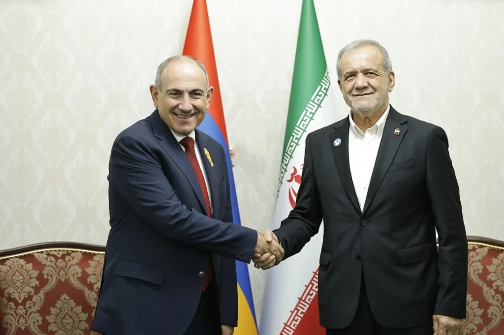 Առաջիկայում Հայաստան-Իրան հարաբերությունները կբարձրանան նոր մակարդակի․ Փաշինյան-Փեզեշքիան հանդիպման մանրամասները. ֆոտո